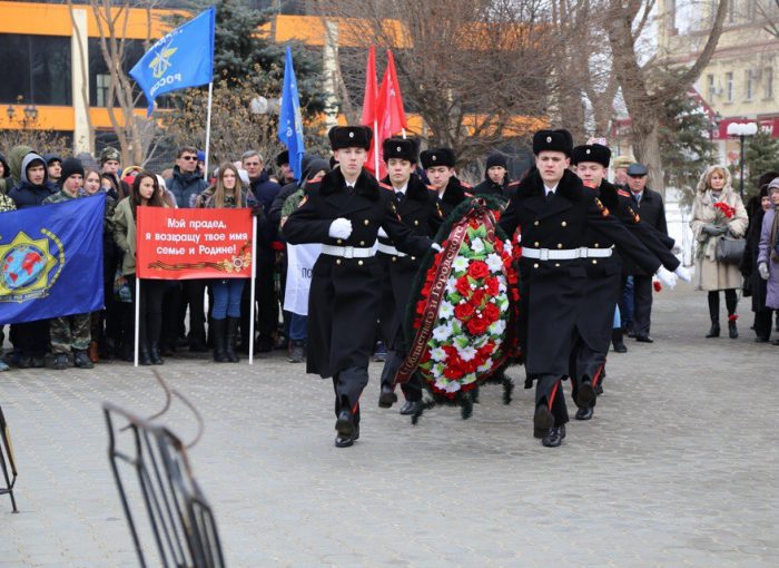 Митинг, посвященный 75-й годовщине разгрома немецко-фашистских войск под Сталинградом