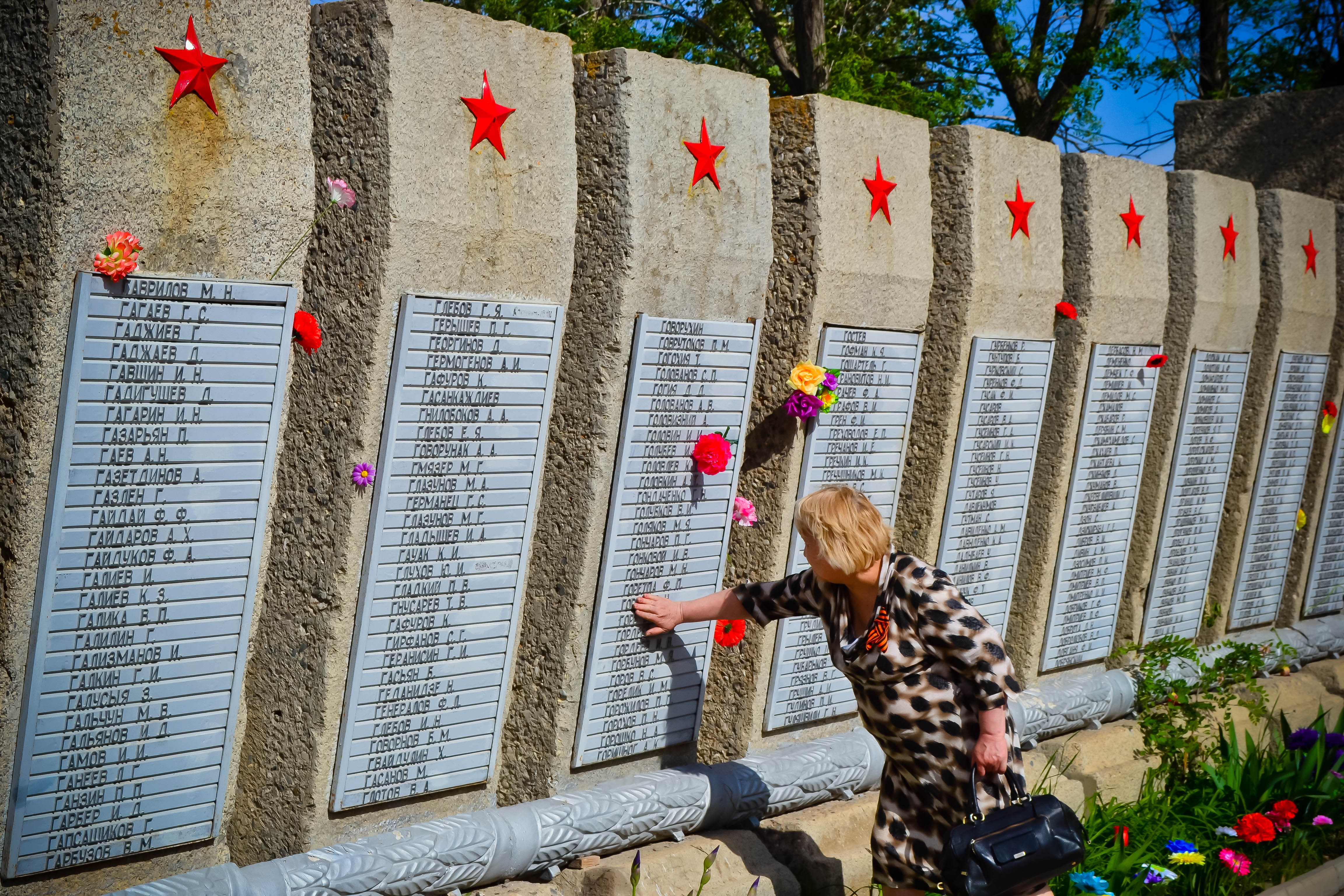 Картинка братские могилы вов