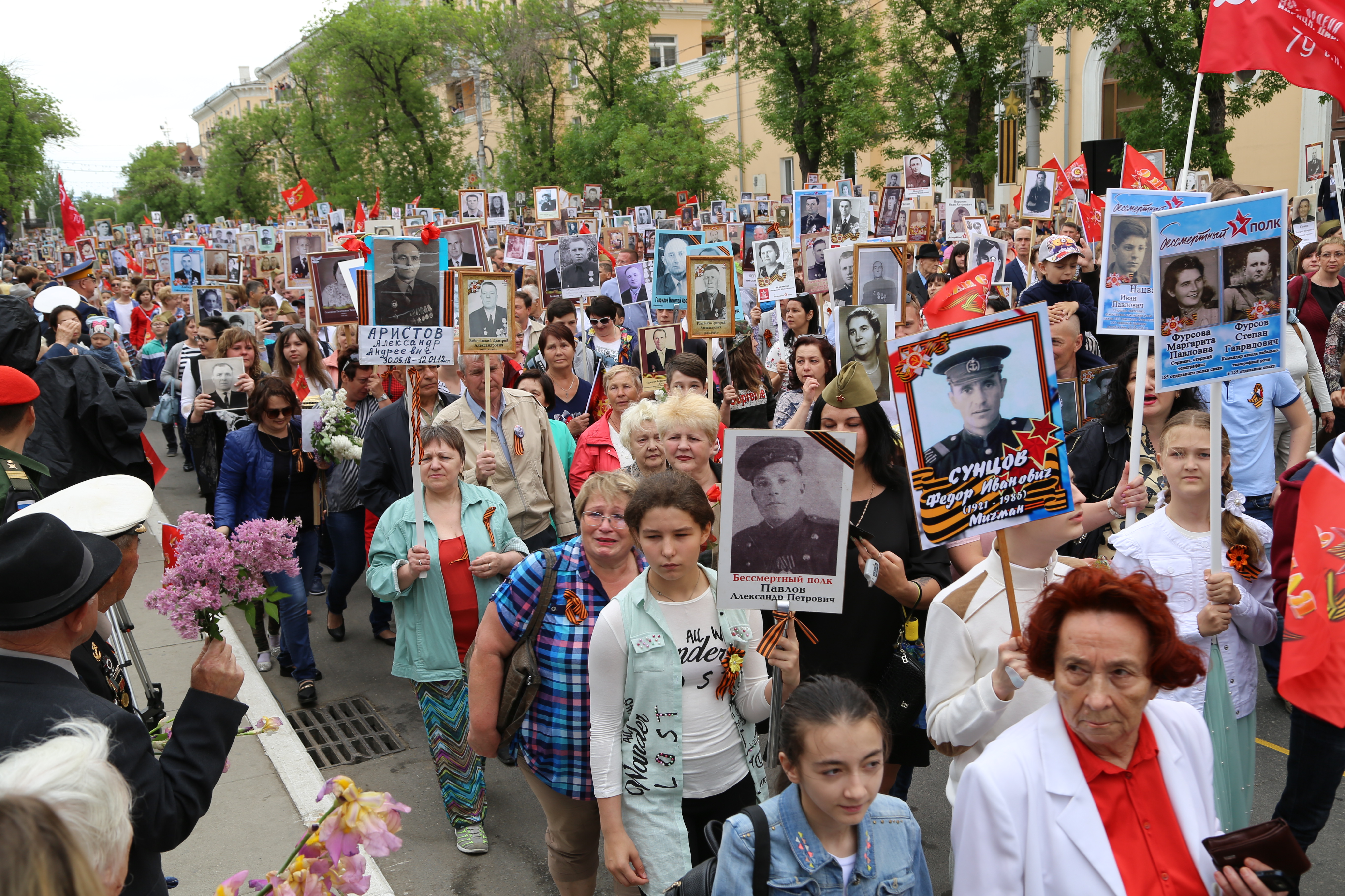 бессмертный полк мнение иностранцев