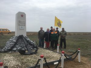 Акция "Чистый памятник" по уборке захоронений времен ВОВ