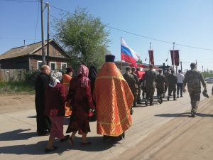 Старший лейтенант Никита Николенко спустя 77 лет вернулся на родную астраханскую землю - траурная процессия