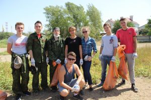 Акция по уборке берегов "Чистые берега"