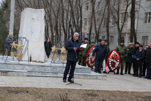 В Астрахани на Аллее воинов интернационалистов прошел митинг, посвященный 40-й годовщины ввода ограниченного контингента Советских войск в Республику Афганистан