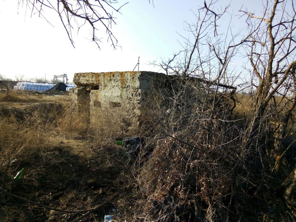 ДОТ военного времени на территории Трусовской стороны г.Астрахань