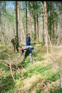 Астраханцы в поисковой экспедиции в Новгородской области, 2000 год