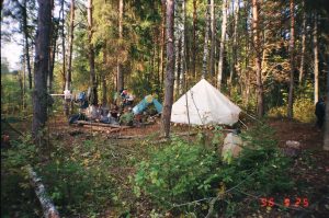 Астраханцы в поисковой экспедиции в Новгородской области, 1996 год.