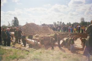 Астраханцы в поисковой экспедиции в Новгородской области, 1999 год