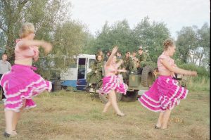 Астраханцы в поисковой экспедиции в Новгородской области, 2001 год