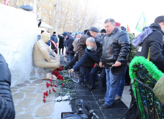 Открытие мемориала "Чёрный тюльпан" в Астрахани