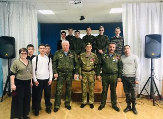 В Астраханском колледже профессиональных технологий прошел урок мужества «Рота уходит в небо»