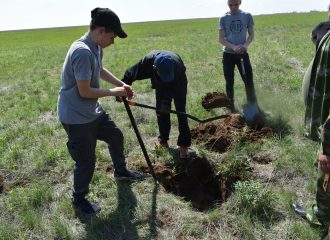 Астраханские поисковики завершили очередную поисковую экспедицию, проводимой в населенном пункте с.Солянка Светлоярского района Волгоградской области