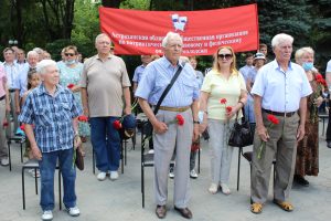 В Братском саду города Астрахани состоялось патриотическое мероприятие "Линейка памяти и скорби", посвященное 80-й годовщине начала Великой Отечественной войны