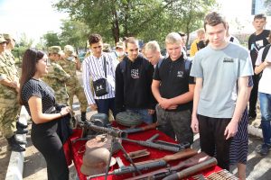 Астраханские патриоты организовали патриотическое мероприятие "Славы героев достойны", посвящённое 76-ой годовщине окончания Второй мировой войны