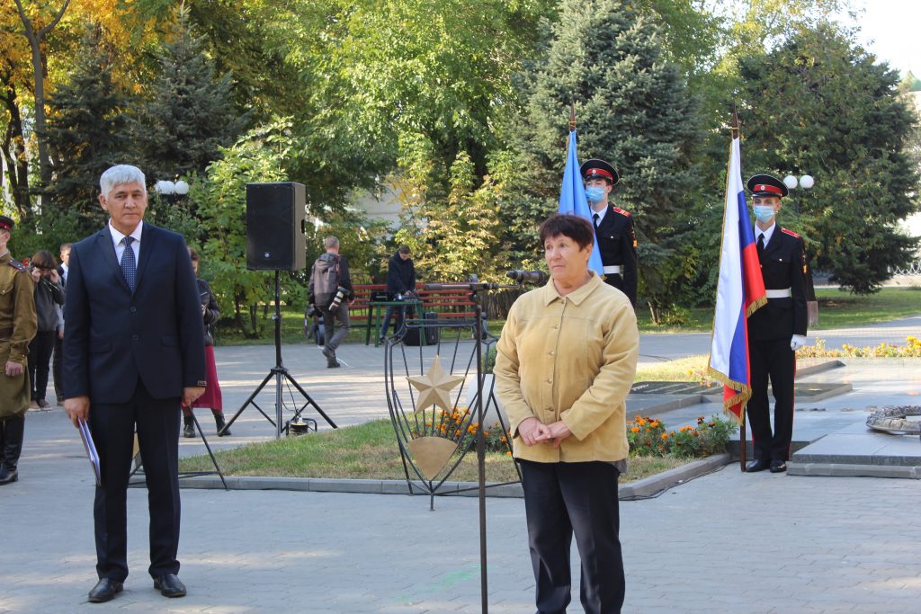 В Братском саду г.Астрахани состоялось патриотическое мероприятие "Мы помним подвиг солдата", посвященное 79 годовщине третьего формирования 28-ой Армии на территории Астрахани