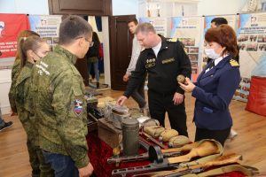 Уроки мужества и патриотические выставки прошли на территории Астраханского Каспийского института морского и речного транспорта им. ген.-адм. Ф.М. Апраксина