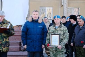 Астраханские патриоты открыли памятник главкому Воздушно-десантных войск Василию Маргелову