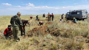 Астраханцы на межрегиональной поисковой экспедиции, проводимой на территории Светлоярского района Волгоградской области