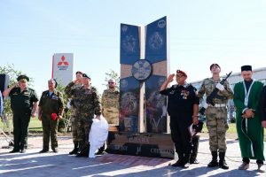 Астраханские патриоты открыли памятник бойцам спецназа и разведки