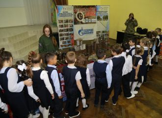 Уроки мужества и патриотические выставки в СОШ № 48 г.Астрахани