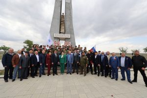 Астраханские и Калмыцкие поисковики на митинге в пос. Хулхута Яшкульского района Республики Калмыкия