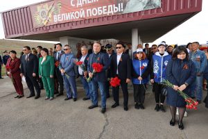 Астраханские и Калмыцкие поисковики на митинге в пос. Хулхута Яшкульского района Республики Калмыкия