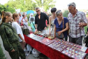 Патриотические выставки на фестивале ухи в рамках Дня рыбака прошли в Астрахани