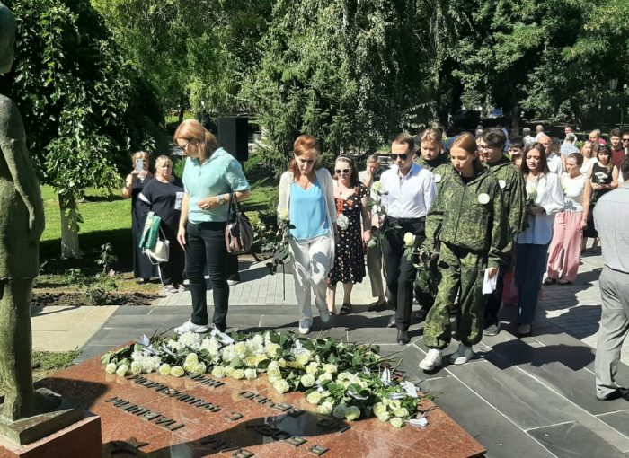 Астраханские патриоты почтили память Ангелов Донбасса