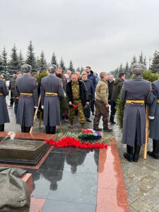 В Подмосковье в День Неизвестного Солдата состоялась церемония передачи останков советских воинов