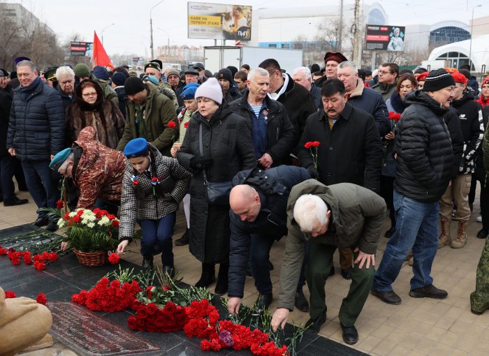 Астраханские патриоты провели митинг, посвященный 35-й годовщине вывода советских войск из Афганистана