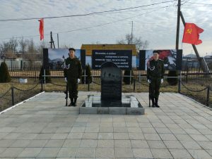 Митинг в честь дня вывода советских войск из Афганистана прошел в поселке Комсомольский Красноярского района Астраханской области