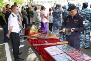 Астраханские патриоты провели патриотические выставки для подразделения "Сапсан-Юг"