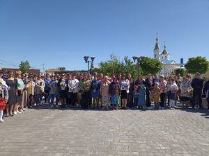 Володарские патриоты на митинге в Парке Победы