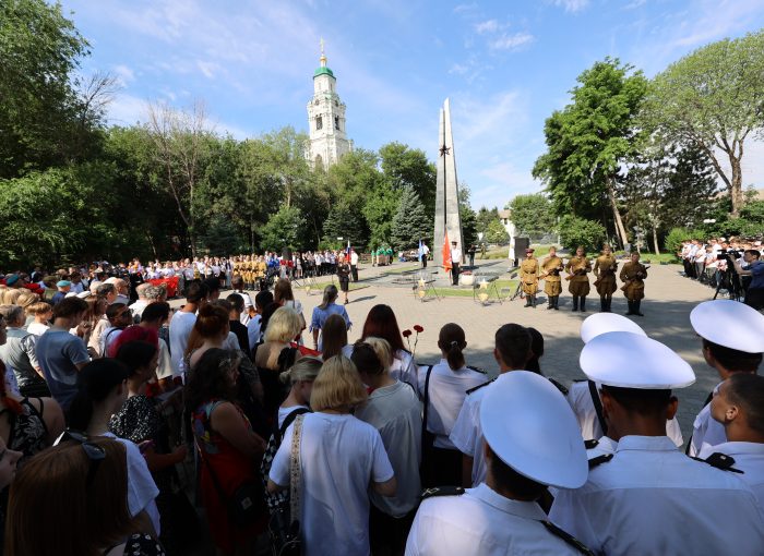 В Астрахани прошла «Линейка памяти и скорби»