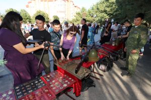 Патриотические выставки прошли в городе Астрахани ко Дню молодежи