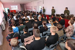 Урок мужества и патриотические выставки прошли для студентов и преподавателей в Профессиональном училище АГАСУ гор. Астрахани