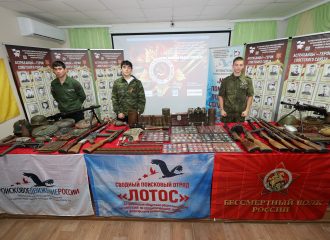 Уроки мужества и патриотические выставки прошли для учащихся педагогического коллектива СОШ № 13 гор. Астрахани
