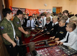 «Память жива»: В Астрахани прошли масштабные патриотические мероприятия для школьников