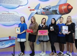 Герои Отечества: Школьники города Астрахани в День Героя отметили подвиги предков и современников