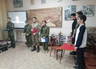 «Кто, если не мы?»: Астраханские патриоты технологического техникума почтили память Неизвестного солдата