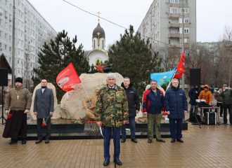 Астраханцы почтили память защитников Отечества у мемориала «Чёрный тюльпан»