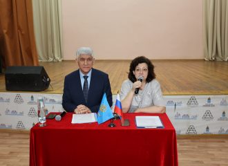 Встреча студентов с руководителем патриотических организаций Астраханской области А.А. Даировым в рамках федерального проекта «Диалог на равных»