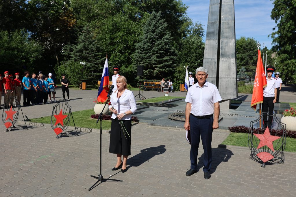 В Астрахани прошла «Линейка памяти и скорби»