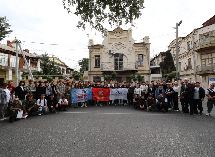 В калмыцких степях астраханские поисковики нашли останки трёх красноармейцев